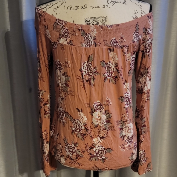 Ultra Flirt Juniors Off-The-Shoulder Top Size S - Picture 3 of 7